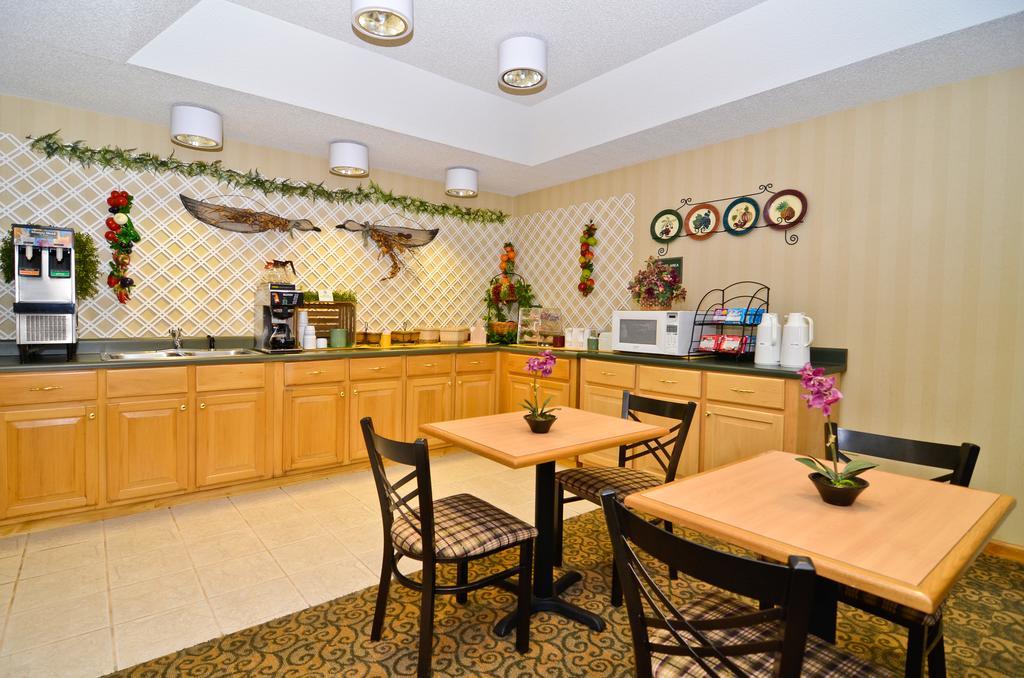 Hawkinsville Peach State Inn & Suites מראה חיצוני תמונה