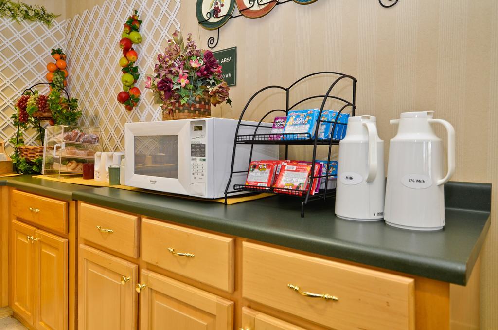 Hawkinsville Peach State Inn & Suites מראה חיצוני תמונה